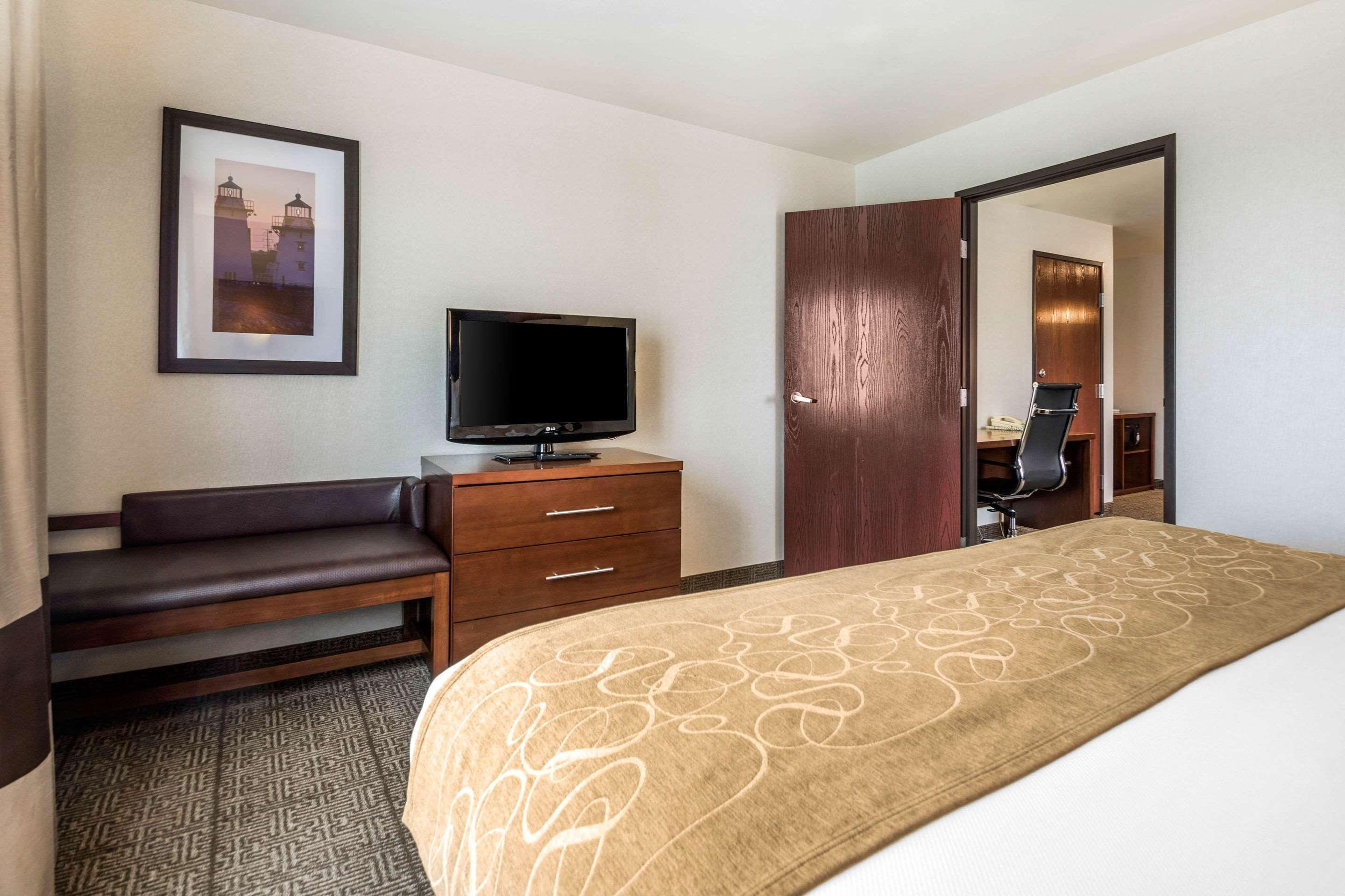 Comfort Suites At Par 4 Resort Waupaca Esterno foto
