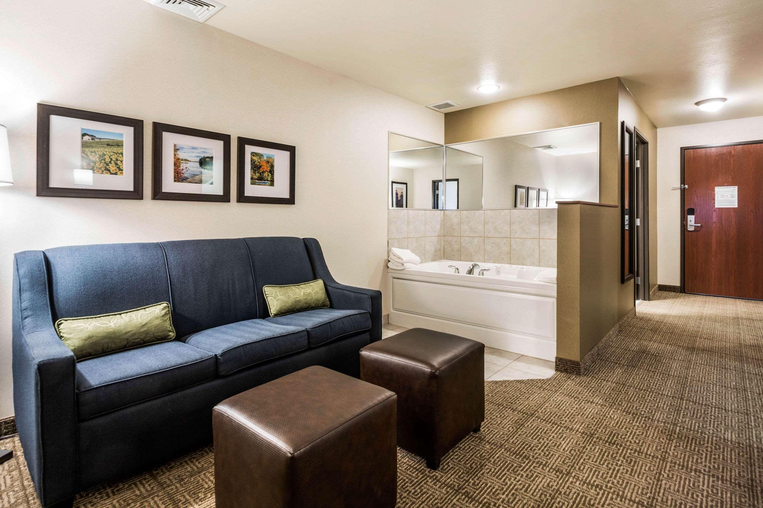 Comfort Suites At Par 4 Resort Waupaca Esterno foto