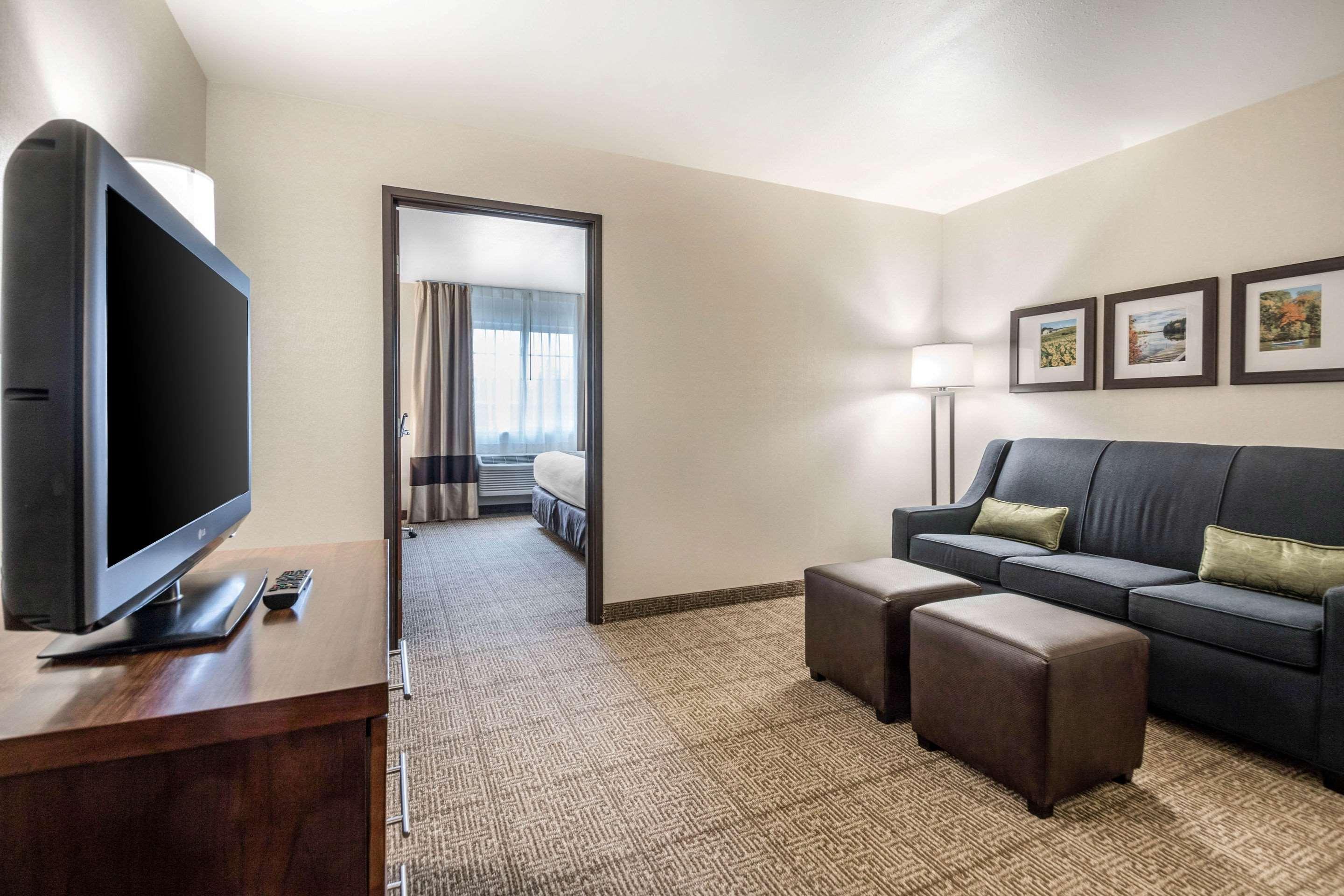 Comfort Suites At Par 4 Resort Waupaca Esterno foto