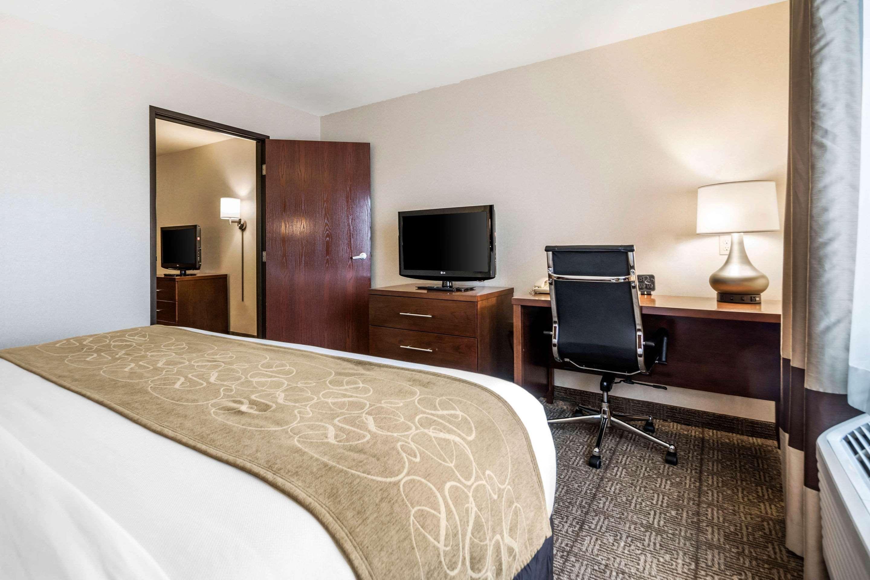 Comfort Suites At Par 4 Resort Waupaca Esterno foto