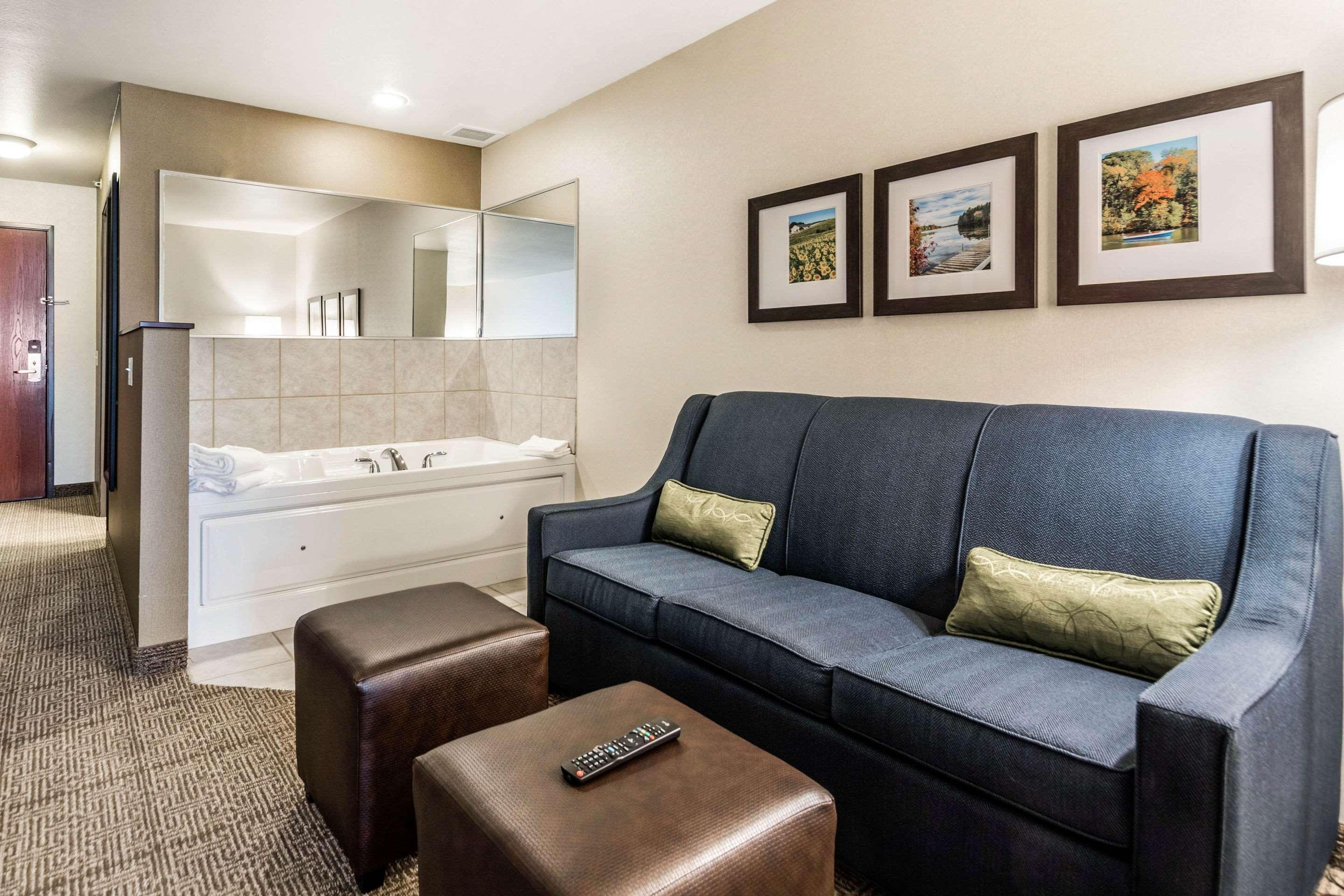 Comfort Suites At Par 4 Resort Waupaca Esterno foto